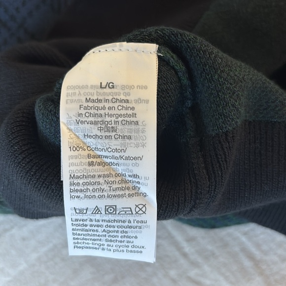 J.Crew sweater. Size L 100% cotton.
Men/unisex for an oversized look, Navy/green - Picture 6 of 6